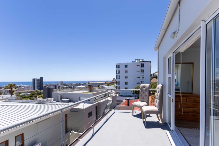 To Let 4 Bedroom Property for Rent in Fresnaye Western Cape